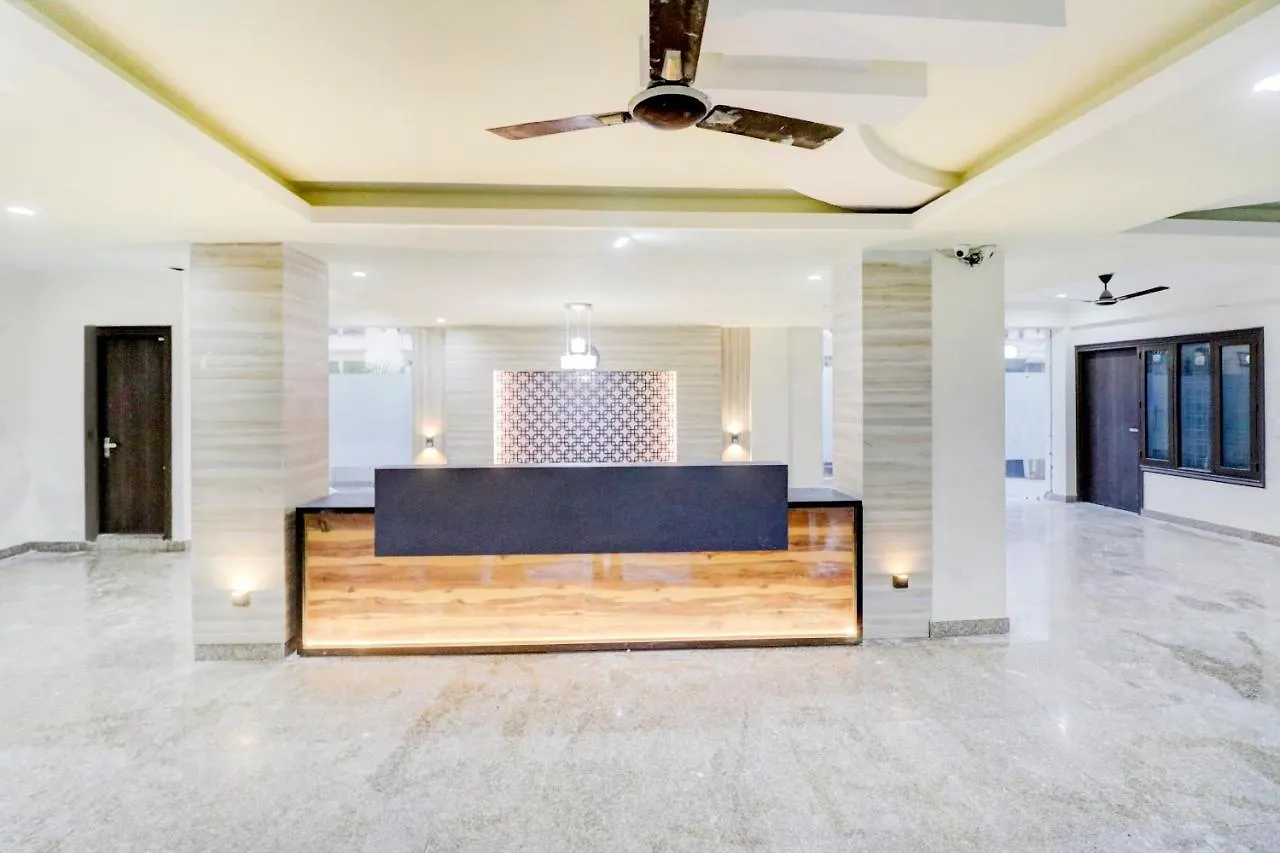 Hotel Oyo 79667 Townhouse Sunbrite Gurgáon 4*,  Indie